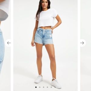 Good American Good ‘90s Jean Short, Size 10 / 30, Color Blue650